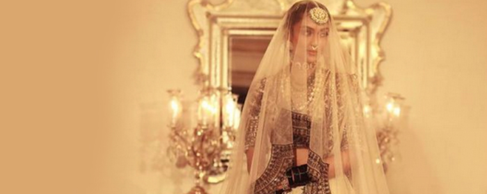 9 Unique Ideas To Style Your Bridal Dupatta On Your Wedding Day 