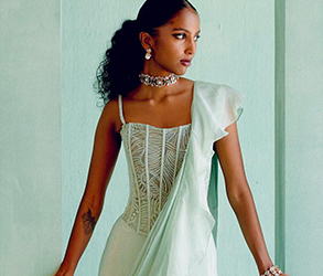 Pastel Bridal Outfits, Trending Bridal Looks, Minimal Bride Wedding Looks