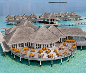 Best Honeymoon Location, Honeymoon In Maldives, Trending 2024 Honeymoon Destination, Island Vacation